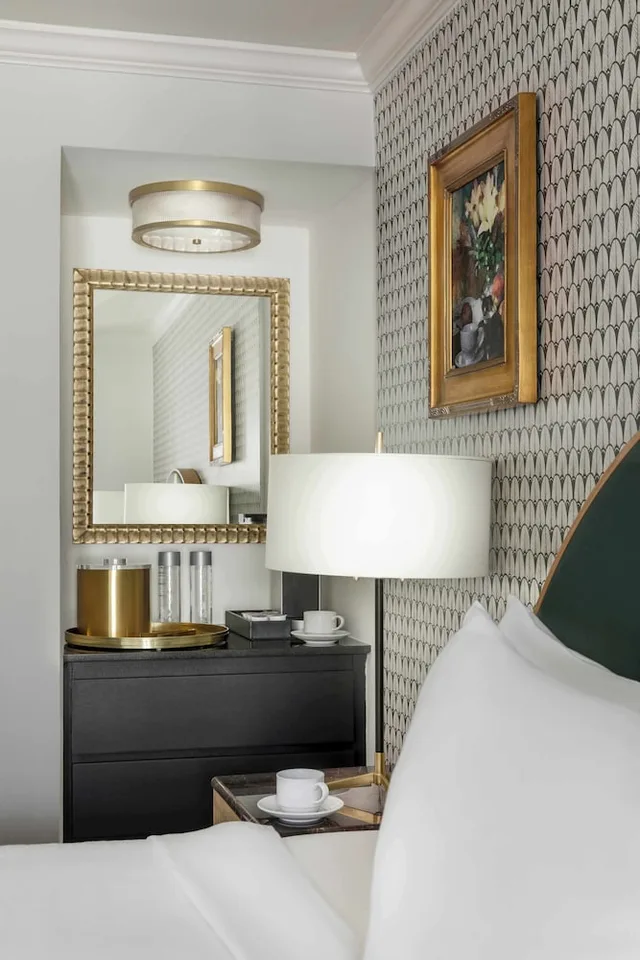 Deluxe, King Bed, Bourbon Orleans 4/4