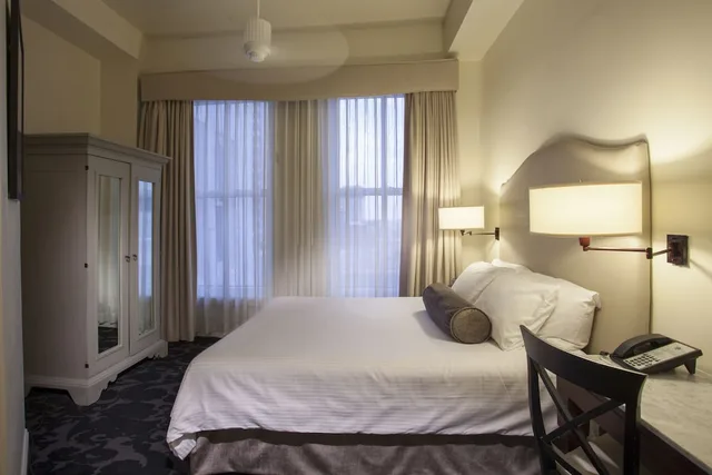 غرفة قياسية بسرير كينج بإطلالة على المدينة، International House 4/10
