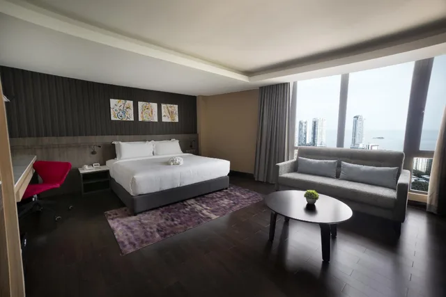غرفة بريميوم بسرير كينج، JAZZ HOTEL PENANG 2/2