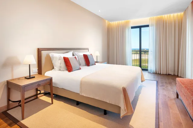 جناح عائلي بسرير مزدوج بإطلالة على البحر مع أريكة، Cascade Wellness Resort 3/5