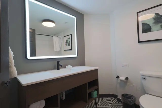 غرفة بسريرين مزدوجين، La Quinta Inn And Suites By Wyndham Sherman 7/7