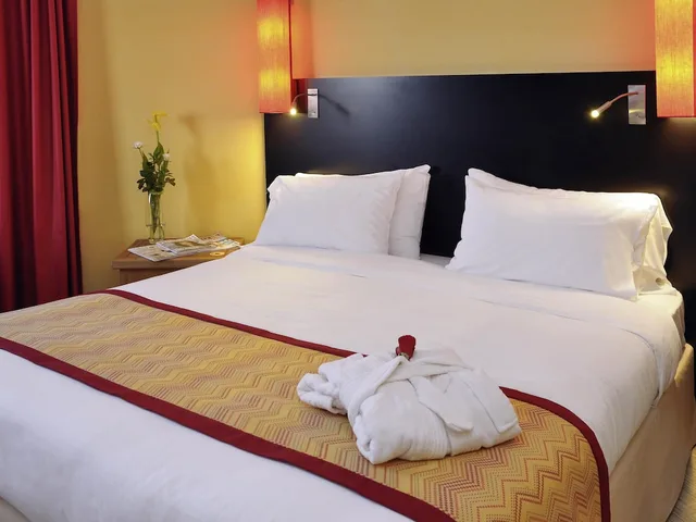 غرفة سوبيريور بسريرين منفصلين، Mercure Alger Aeroport 5/8