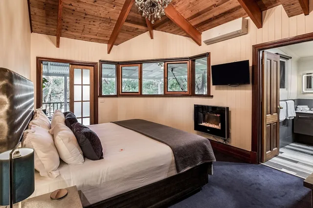 Spa, Standard, King Bed, Balcony، Yallingup Lodge Spa Retreat 1/5