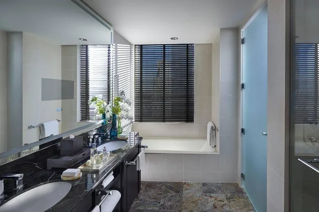 2 Bedrooms, Central, Park, King and Twin Beds، Mandarin Oriental New York 16/16