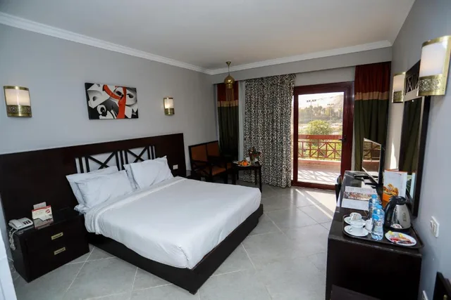 غرفة بإطلالة على الحديقة مفردة بسرير مزدوج، Pyramisa Island Hotel Aswan 1/1
