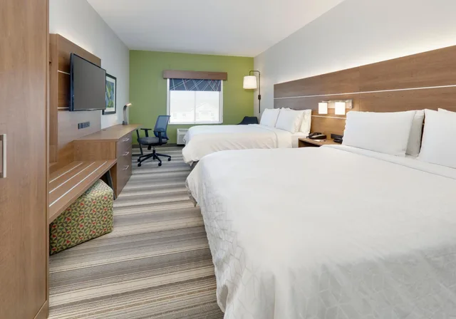 غرفة بسريرين كوين لذوي الإعاقة، Holiday Inn Express Hotel And Suites Denton Unt Twu 2/3