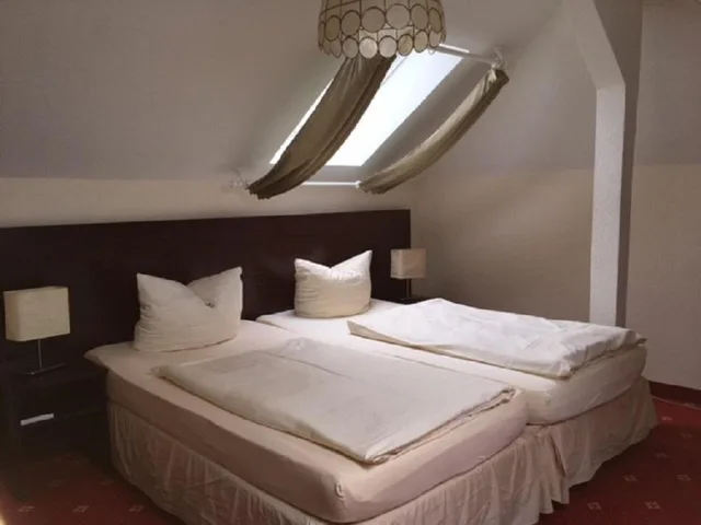جناح عائلي، Hotel Rosengarten 4/10