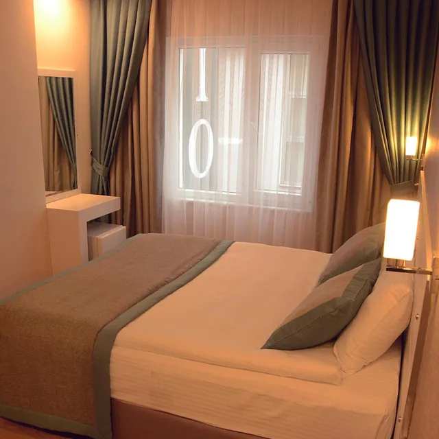 Standard, Single, Parion House Hotel 7/10