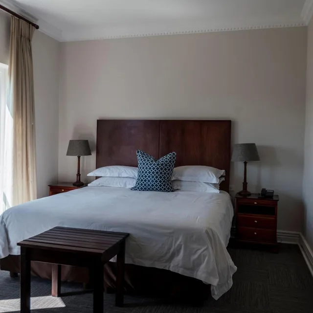 جناح ديلوكس بسرير كينج، Redlands Hotel 10/10