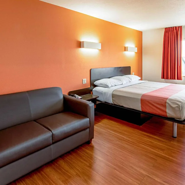 1 Full Bed - Non-Smoking, Micfridge، Motel6 Lebanon, IN 10/10