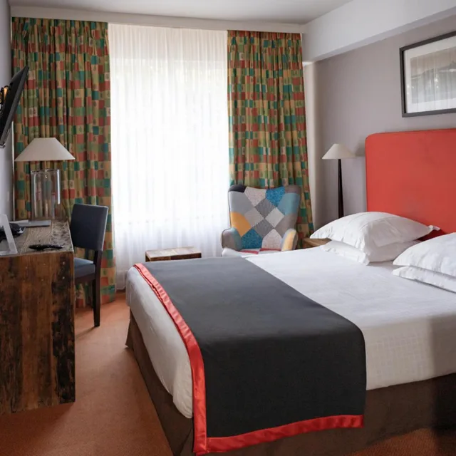 غرفة قياسية بسرير مزدوج أو سريرين منفصلين، New Hotel Charlemagne 2/7