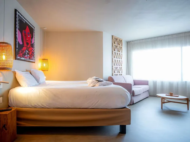 جناح جونيور بسرير مزدوج بإطلالة على البحر مع أريكة، Mercure St Raphael Centre Plage 8/10