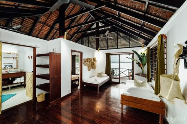1 Bedroom, Queen and Twin Beds, Beach Front، Aore Island Resort 1/1