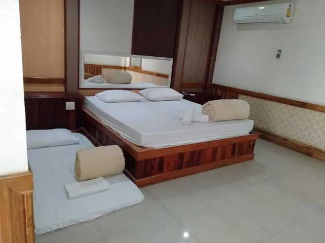 Standard, King Bed, Bypass And Resort 2/2