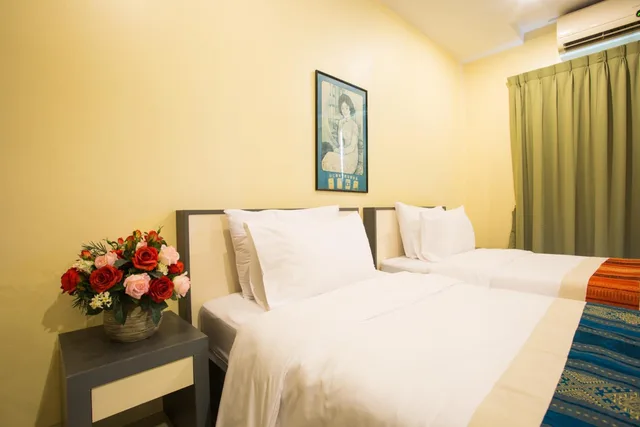 غرفة بسريرين منفصلين، Central Residences 5/10