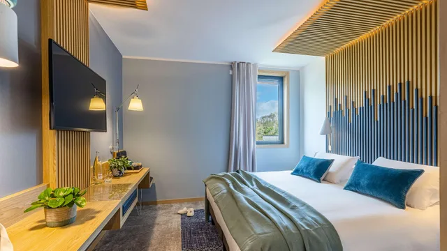 Comfort, Double Bed, Domaine de Dolomieu BW Premier Collection 6/7