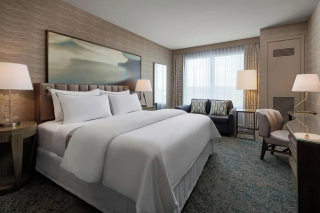 جناح بسرير كينج، The Westin Calgary Airport 1/4