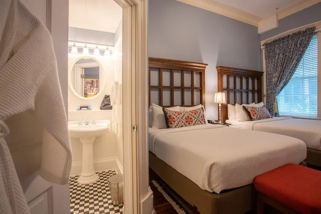 Superior, 2 Queen Beds, The Marshall House 3/6