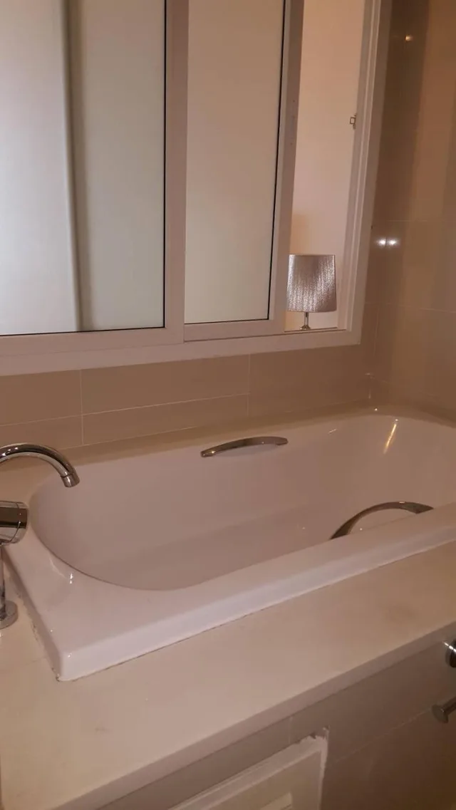 غرفة بسريرين منفصلين بحوض استحمام، Harmony Resort Hotel 6/10