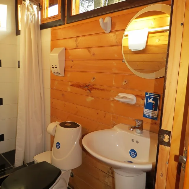 بنغل بسرير كوين، Hosteria Airport Garden 4/5