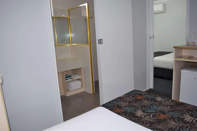 2 Bedrooms, Family, Queen Bed, Best Western Bundaberg Cty Mtr Inn 5/9