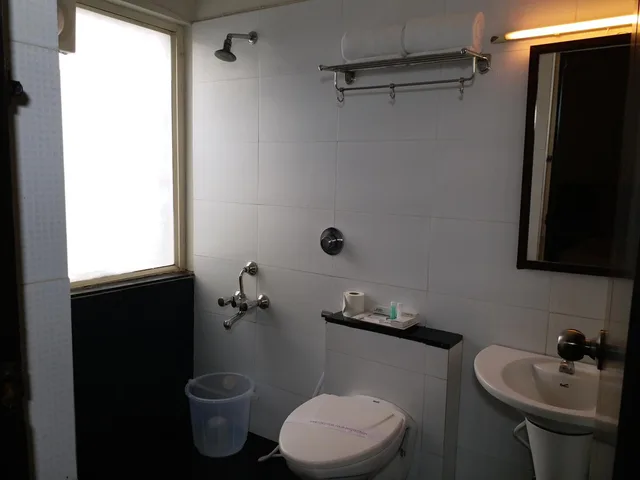 جناح بسرير كوين، Zaith Residency 7/7