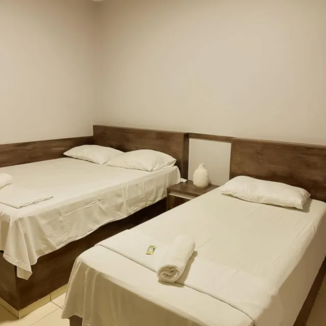 غرفة ثلاثية، TERESINA HOTEL 5/10