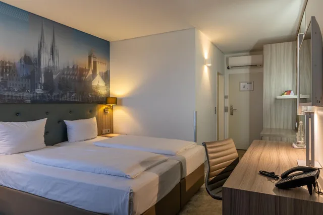 غرفة قياسية بسريرين منفصلين، Atrium im Park Hotel Regensburg 2/4