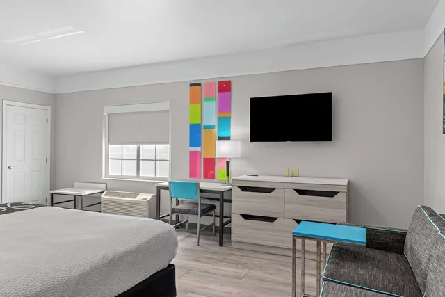 جناح عائلي بسريرين كينج بغرفتي نوم، La Quinta Inn Suites Raymondville 5/7