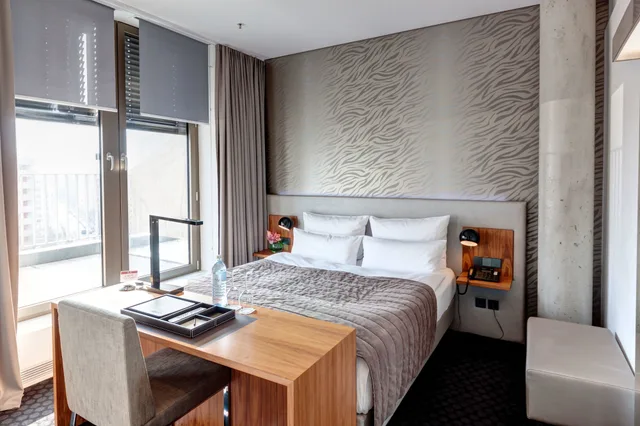 غرفة قياسية بسرير مزدوج، COSMO Hotel Berlin Mitte 3/4
