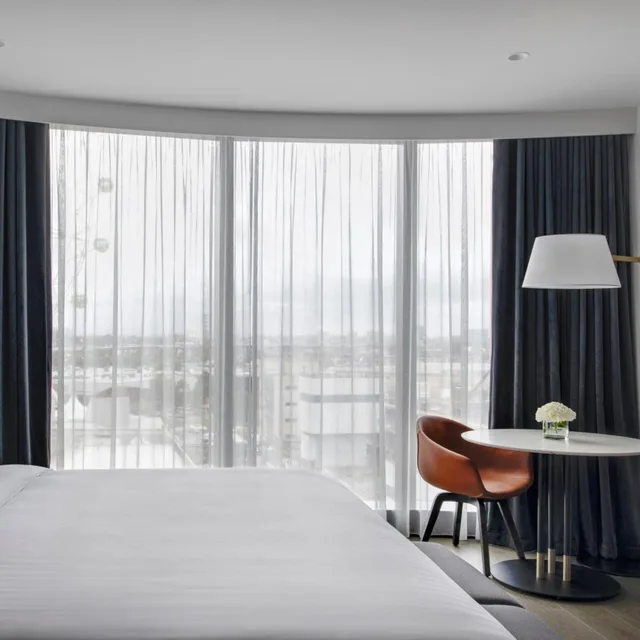غرفة ديلوكس بسرير كينج، Melbourne Marriott Hotel Docklands 10/10