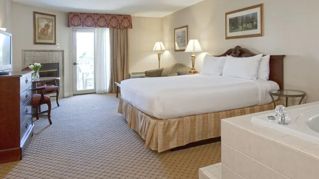 غرفة بريميير بسرير كينج مع أريكة، Music Road Hotel 4/5