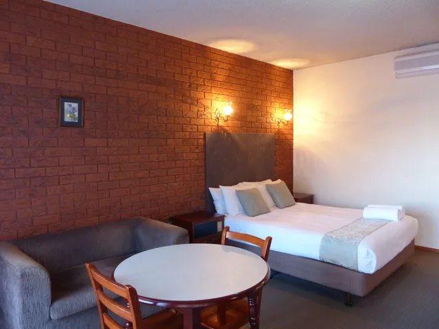 استوديو بسرير كينج وسرير فردي لذوي الإعاقة، Best Western Meramie Motor Inn 2/5