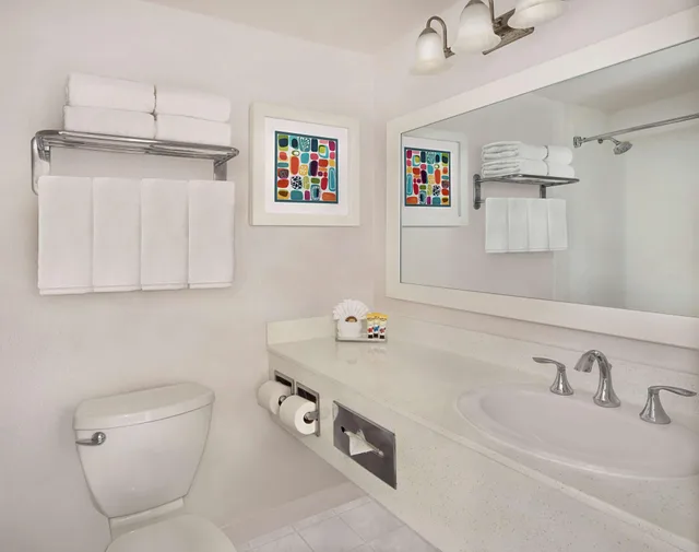 Two Queen Bedded Rooms، The Anaheim Hotel 3/3