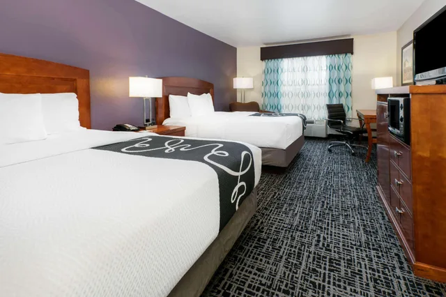 غرفة بسريرين كوين، La Quinta Inn & Suites by Wyndham Rockwall 2/10