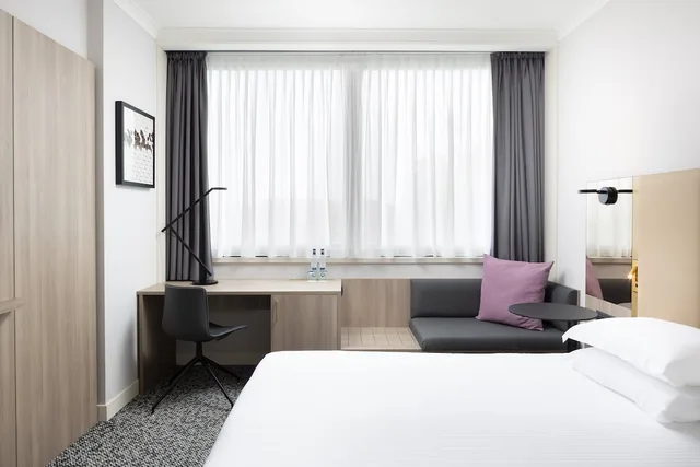 Worklife, Standard, King Bed، Crowne Plaza Hotel Milan Linate 7/10