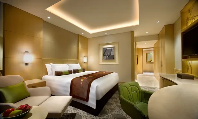 غرفة ديلوكس بسرير كينج، LOTTE HOTEL HANOI 7/8