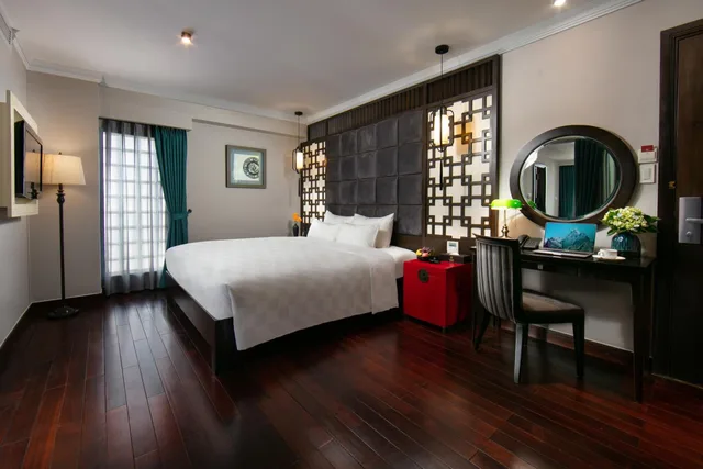 جناح بريميوم، L Hotel du Lac Hanoi 1/1