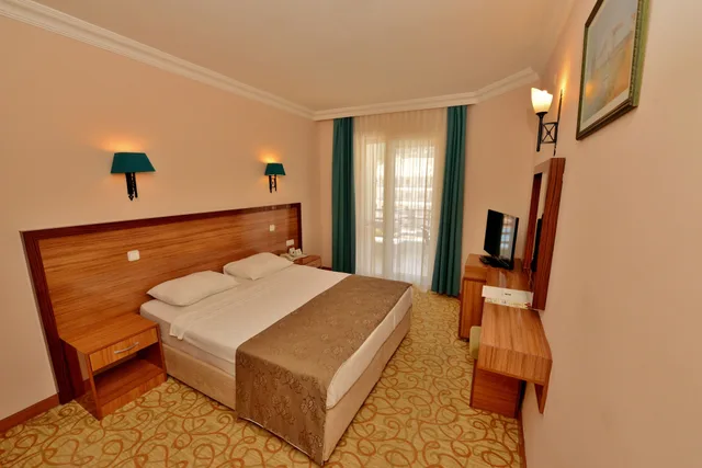 Club, Multiple Beds, Green Nature Resort And Spa 1/5