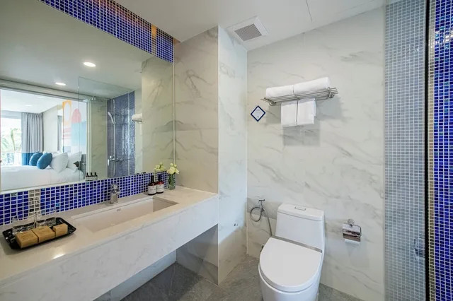 غرفة ديلوكس بسرير كينج، NH Boat Lagoon Phuket Resort 3/3