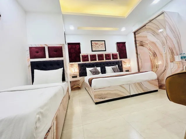 HOTEL COSMO، Karol Bagh، دلهي 16/55