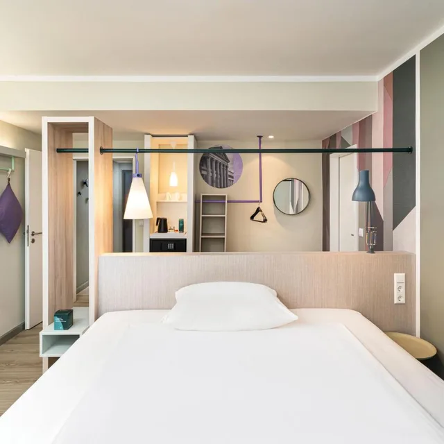 Standard, King Bed, Queen Bed, elaya Hotel Stuttgart Ludwigsburg, Trademark by Wyndham 1/3