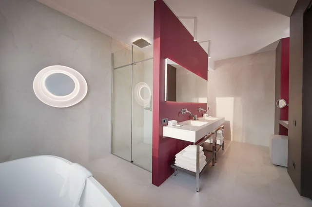 Roof Top, Presidential, Suite, King Bed، Hilton Lake Como 5/9