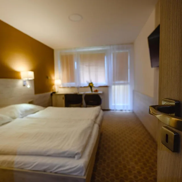 غرفة بسرير مزدوج، Hotel Vega Luhacovice 3/6