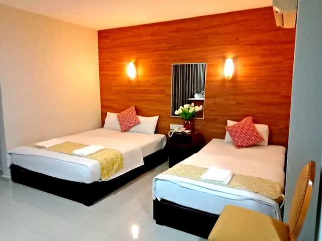 Deluxe, Triple, 1 Double and 1 Single Bed, Eazy Hotel at Ampang 1/4