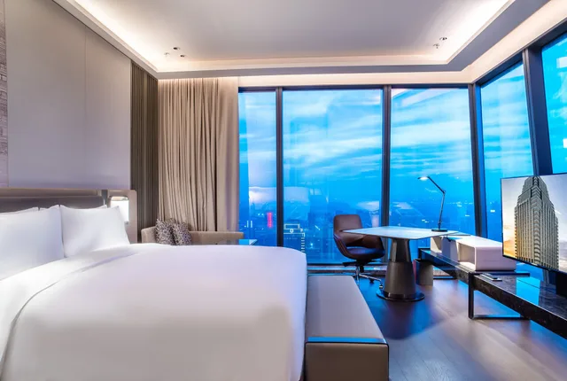 Panoramic, King Bed, with View, JW Marriott Hotel Xi'an 2/5