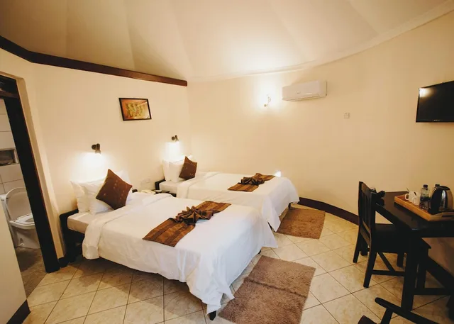 غرفة تقليدية بسرير كينج وسرير فردي، Keys Hotel 6/10