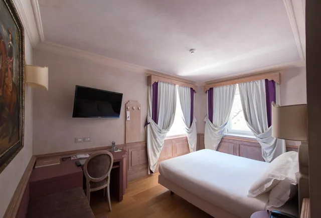 غرفة سوبيريور بسرير مزدوج بإطلالة على الحديقة، Villa Lattanzi 2/10
