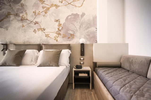 Room, Triple, Life Hotel 5/10