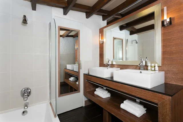 غرفة سوبيريور بسريرين منفصلين مع دخول الصالة، Madame Vacances Hotel Ibiza (ex La Farandole Hotel) 9/10